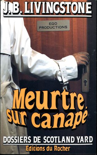 Meurtre sur un canapé