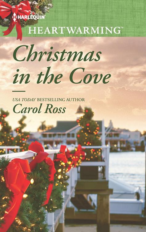 Christmas in the Cove (A Pacific Cove Romance)