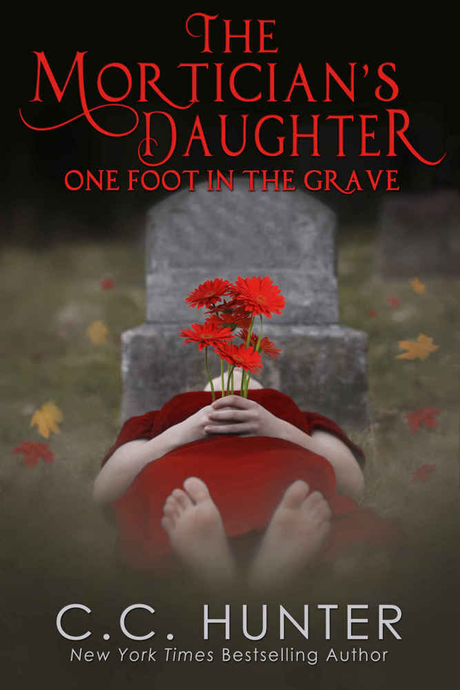 One Foot in the Grave (The Mortician’s Daughter #1)